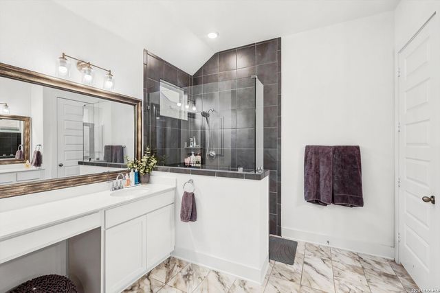 411 Aurora Basin, Cibolo, TX 78108