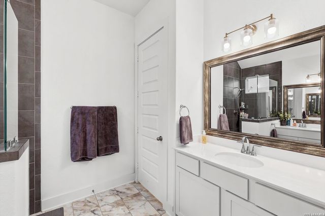 411 Aurora Basin, Cibolo, TX 78108