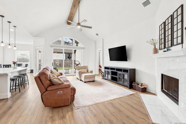 411 Aurora Basin, Cibolo, TX 78108