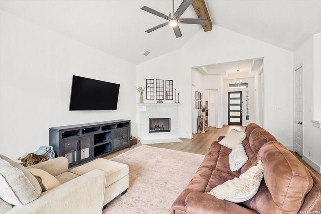411 Aurora Basin, Cibolo, TX 78108