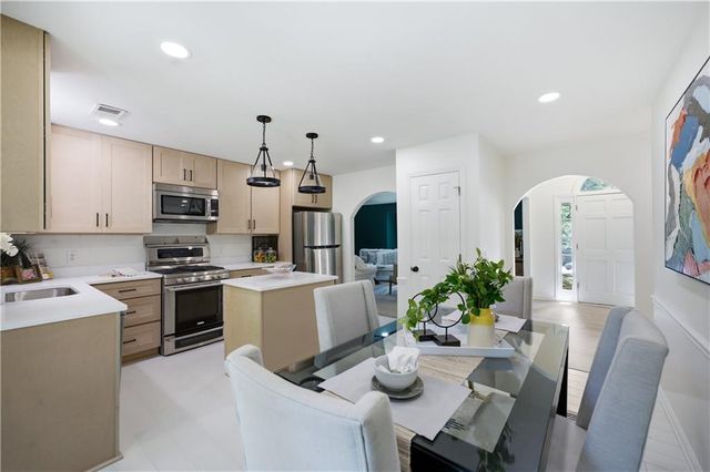 2526 Shiloh Court West NW, Kennesaw, GA 30152