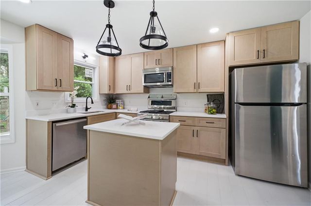 2526 Shiloh Court West NW, Kennesaw, GA 30152