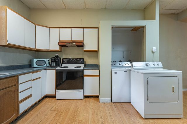 135 S Terry Street, Dayton, OH 45403