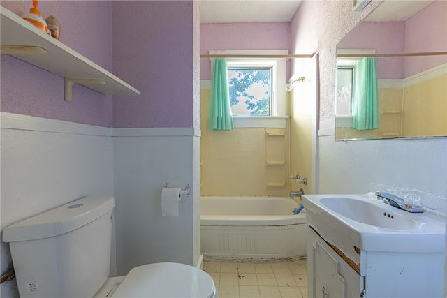 135 S Terry Street, Dayton, OH 45403