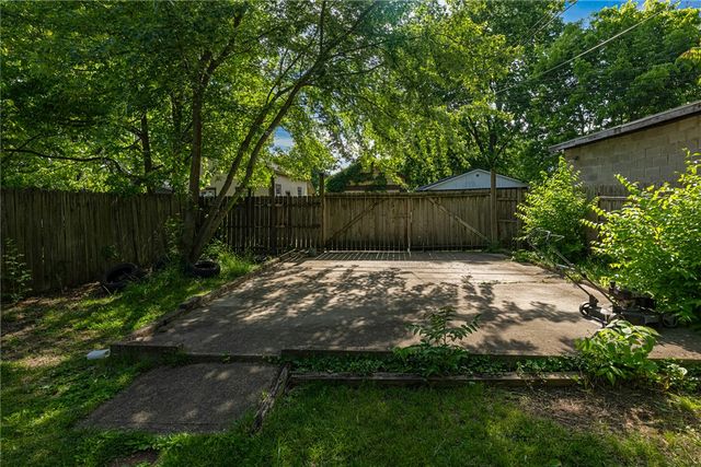 135 S Terry Street, Dayton, OH 45403