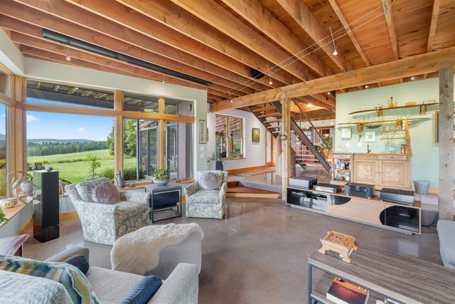 32 Steep Hill Road, Wilmington, VT 05363