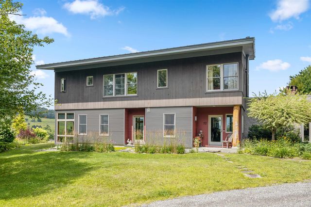 32 Steep Hill Road, Wilmington, VT 05363