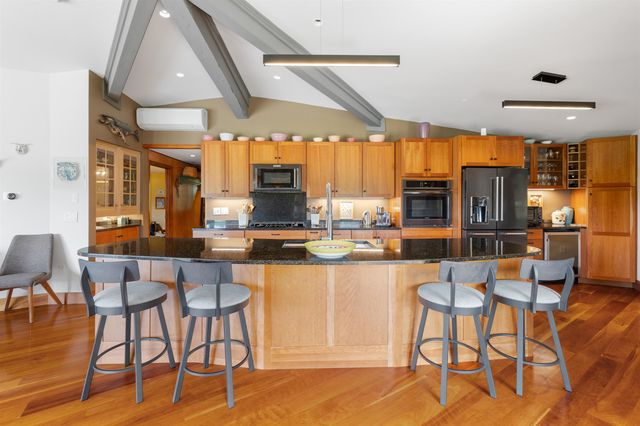 32 Steep Hill Road, Wilmington, VT 05363