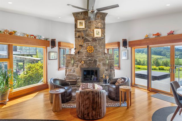 32 Steep Hill Road, Wilmington, VT 05363