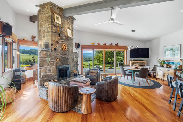 32 Steep Hill Road, Wilmington, VT 05363
