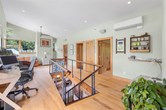 32 Steep Hill Road, Wilmington, VT 05363