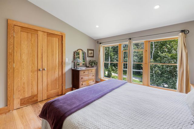 32 Steep Hill Road, Wilmington, VT 05363