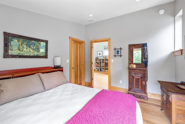 32 Steep Hill Road, Wilmington, VT 05363
