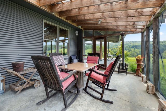 32 Steep Hill Road, Wilmington, VT 05363