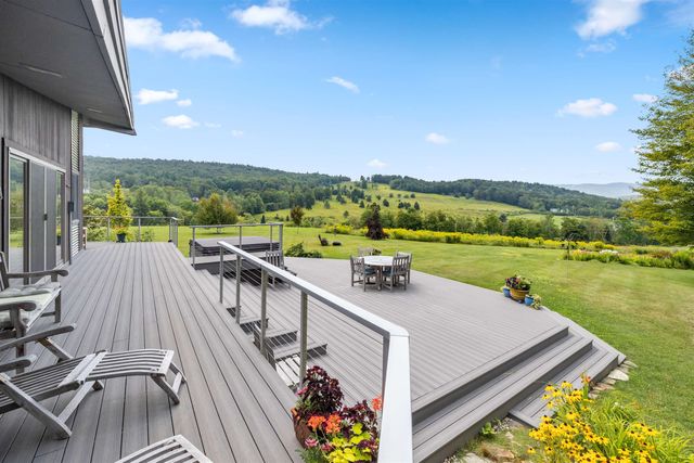 32 Steep Hill Road, Wilmington, VT 05363