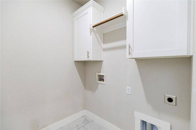 1930 Lordsburg Court, Bentonville, AR 72713
