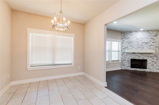 1930 Lordsburg Court, Bentonville, AR 72713