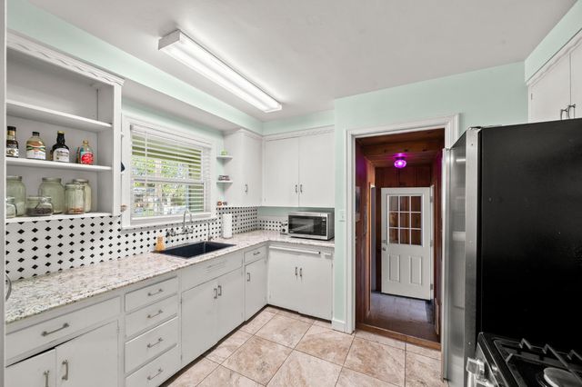 3390 Ivy St, Sacramento, CA 95838