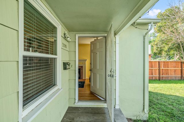 3390 Ivy St, Sacramento, CA 95838