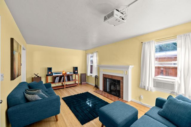 3390 Ivy St, Sacramento, CA 95838