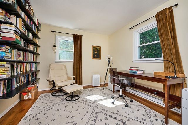 26 Oliver St., Easthampton, MA 01027