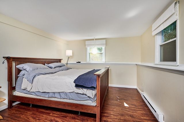 26 Oliver St., Easthampton, MA 01027