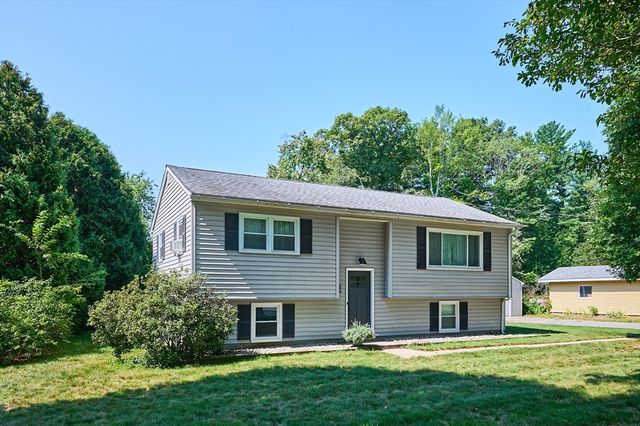 26 Oliver St., Easthampton, MA 01027