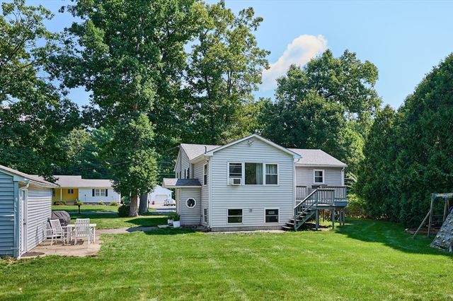 26 Oliver St., Easthampton, MA 01027