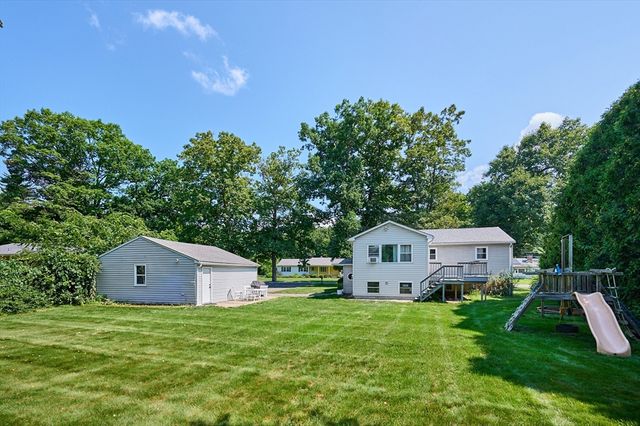 26 Oliver St., Easthampton, MA 01027