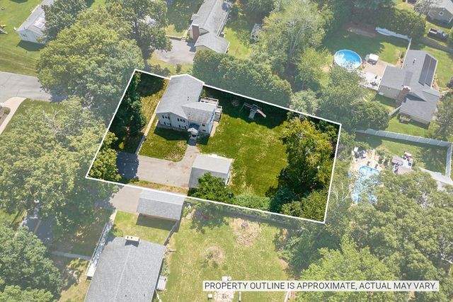 26 Oliver St., Easthampton, MA 01027