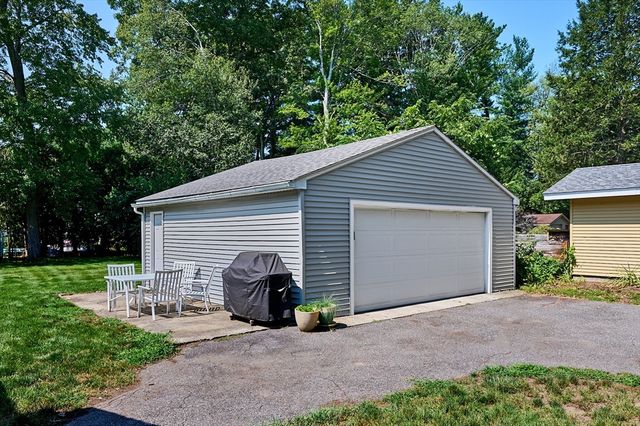 26 Oliver St., Easthampton, MA 01027