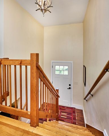 26 Oliver St., Easthampton, MA 01027