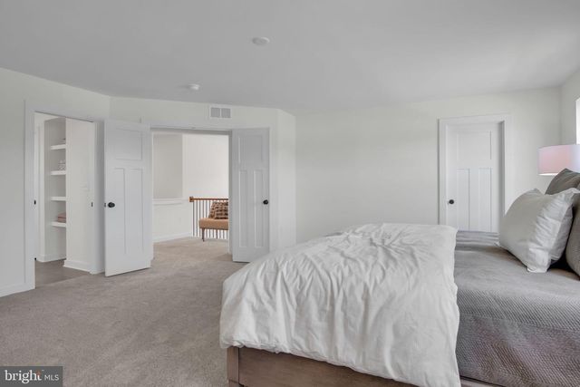 139 BERKSHIRE DR, Carlisle, PA 17015