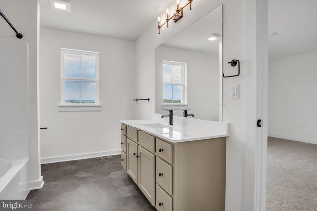 139 BERKSHIRE DR, Carlisle, PA 17015