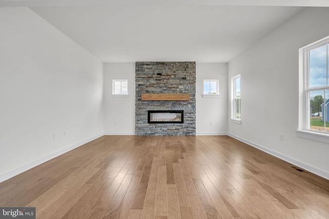 139 BERKSHIRE DR, Carlisle, PA 17015
