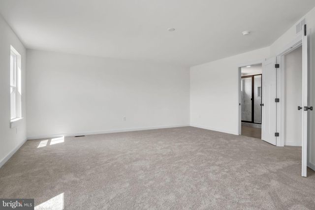 139 BERKSHIRE DR, Carlisle, PA 17015