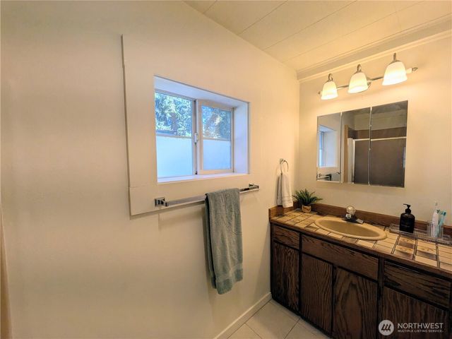 24 Shady Lane, Orcas Island, WA 98245