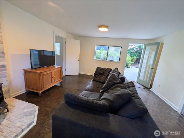 24 Shady Lane, Orcas Island, WA 98245