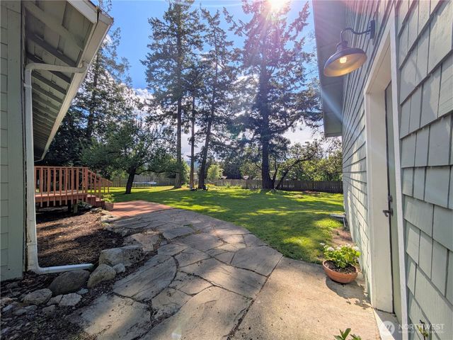 24 Shady Lane, Orcas Island, WA 98245