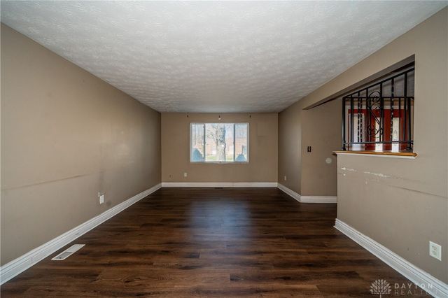 4620 Nowak Avenue, Huber Heights, OH 45424