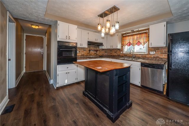 4620 Nowak Avenue, Huber Heights, OH 45424