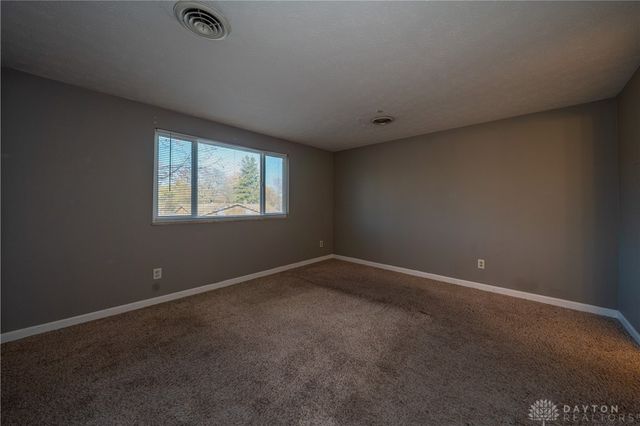 4620 Nowak Avenue, Huber Heights, OH 45424