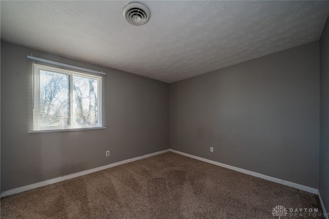 4620 Nowak Avenue, Huber Heights, OH 45424