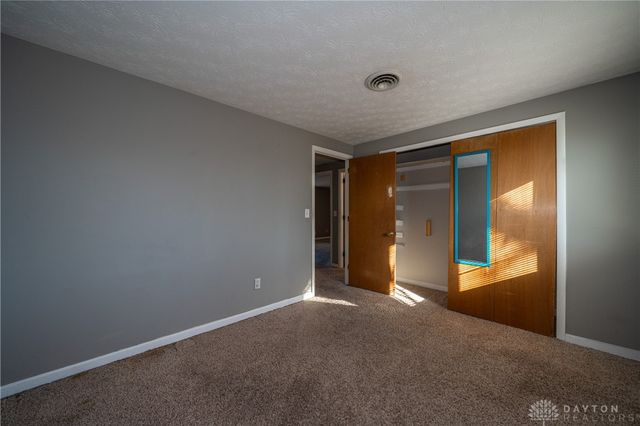 4620 Nowak Avenue, Huber Heights, OH 45424