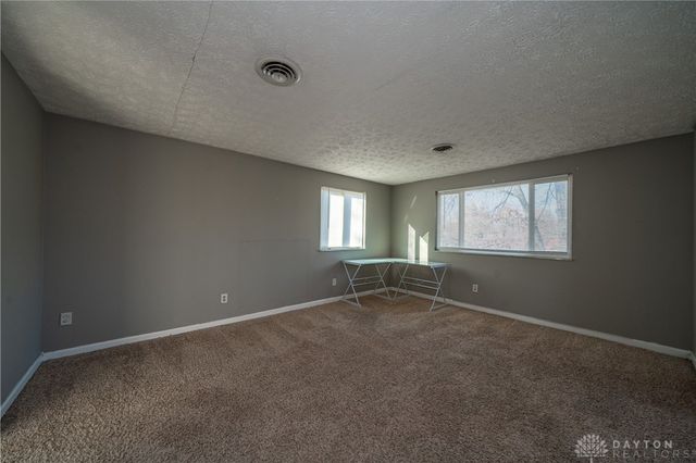 4620 Nowak Avenue, Huber Heights, OH 45424