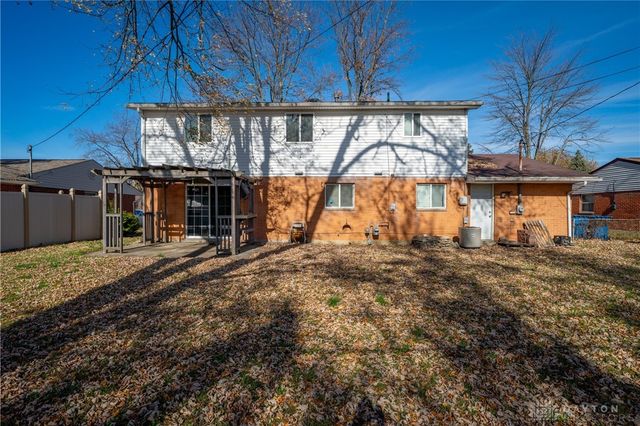 4620 Nowak Avenue, Huber Heights, OH 45424