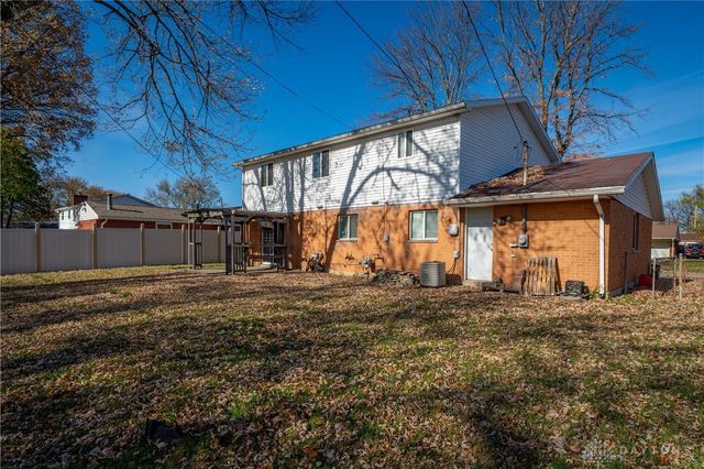 4620 Nowak Avenue, Huber Heights, OH 45424