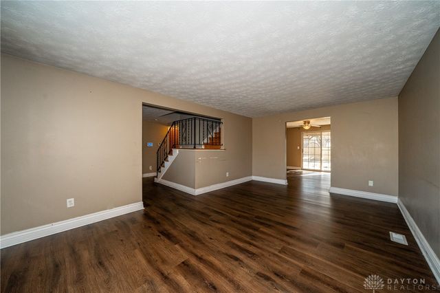 4620 Nowak Avenue, Huber Heights, OH 45424