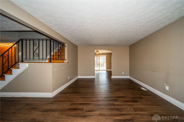 4620 Nowak Avenue, Huber Heights, OH 45424