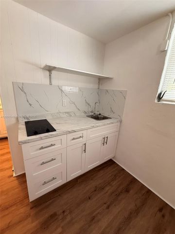 2750 SW 26th Street 1, Miami, FL 33133